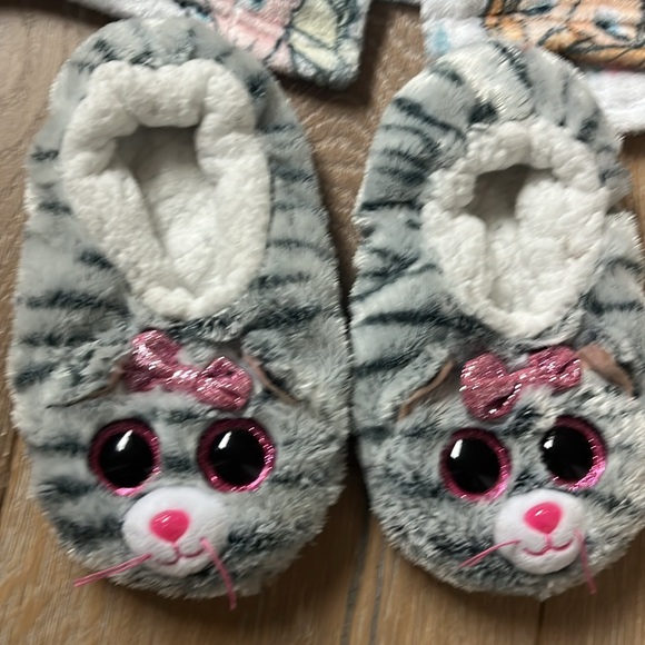 Girls frozen robe & slippers - Picture 3 of 6